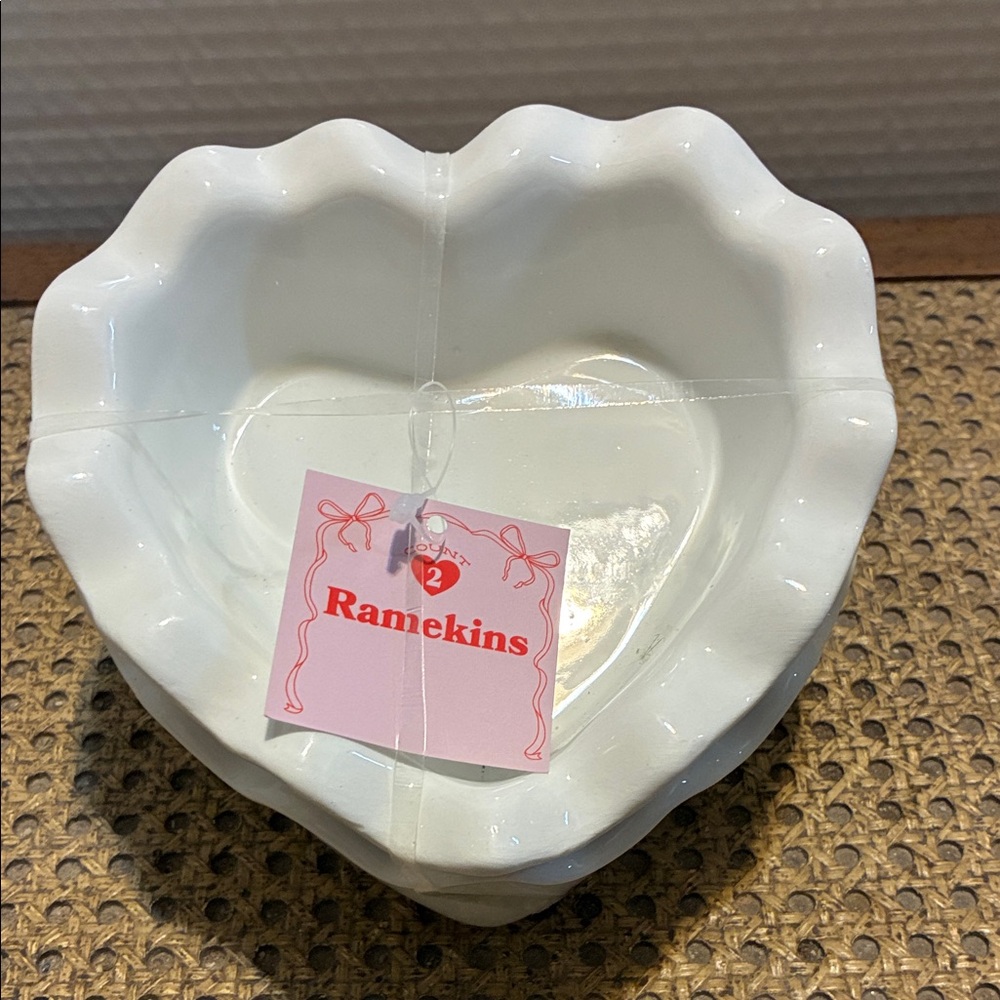 NEW Cake Stand And Ramekins - Picture 2 of 7